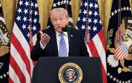 Ông Trump hoãn cuộc tấn công ‘rất lớn’ vào Iran