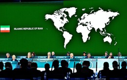 Bị thẩm vấn 3 giờ ở sân bay, quan chức Iran bỏ về, từ chối dự Đại hội FIFA