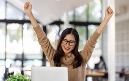 Tiếng ồn trắng so với tiếng ồn nâu: Loại nào tốt hơn cho năng suất làm việc?