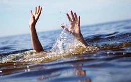 Hà Tĩnh: Rủ nhau đi câu cá, 2 nam sinh lớp 10 tử vong dưới khe nước