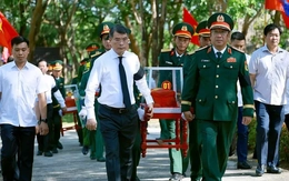 Thủ tướng Lê Minh Hưng dự lễ truy điệu, an táng 28 hài cốt liệt sĩ quân tình nguyện hy sinh tại Lào