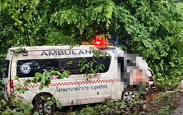Xe cấp cứu đang trên đường làm nhiệm vụ thì gặp tai nạn, nữ nhân viên y tế tử vong thương tâm