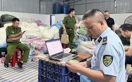 Khám xét, bắt tạm giam nữ chủ xưởng sản xuất băng vệ sinh