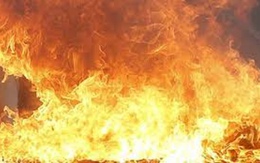 Người đàn ông ở Huế tưới xăng đốt vợ cũ rồi nhảy sông tự tử
