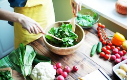 Ăn rau nhưng bỏ quên điều quan trọng này, bảo sao bụng ì ạch khó chịu, táo bón kéo dài