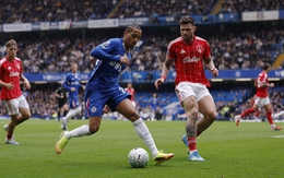 Kết quả Chelsea 1-3 Nottingham Forest: Derry nhập viện, Palmer đá hỏng phạt đền