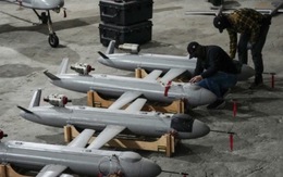 Ukraine tung hàng trăm UAV tấn công hạ tầng dầu mỏ ở Nga