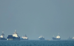 Mỹ 'âm thầm' dẫn đường cho tàu hàng qua eo biển Hormuz, khoảng 70 chuyến đã được hỗ trợ