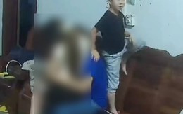 Bức ảnh tưởng cảm động hoá... cảm lạnh: Sao lại làm điều này trước mặt con trẻ?