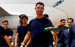 Ronaldo bị chê "tịt ngòi" liền đáp trả: "Tôi rất ổn, các bạn không xem tôi đá à?"