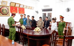Thi hành lệnh bắt tạm giam Đoàn Yến Nhung