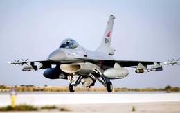 Tiêm kích F-16 Ukraine tấn công cực mạnh khi được tích hợp tên lửa IRIS-T