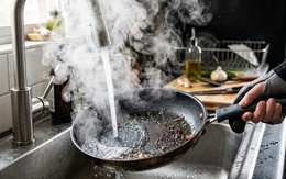 5 thói quen khiến chảo chống dính nhanh hỏng