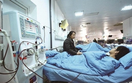 Nam thanh niên mới 28 tuổi đã mắc suy thận, người mẹ thở dài: “Tôi đã nhắc con đừng làm 3 việc này nữa”