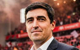 Liverpool chốt Iraola làm huấn luyện viên mới thay Arne Slot