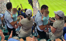 Cầu hôn ngay trên khán đài World Cup, cặp đôi nhận cái kết "dở khóc dở cười"