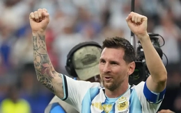 Ronaldo 'béo', Klose, Ibrahimovic ca ngợi Messi hết lời