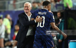 Đang đá World Cup thì... nghỉ ngắn 2 tiếng, tuyển Pháp làm gì để "giết thời gian"?