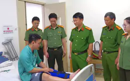 Truy bắt tội phạm ma túy, một chiến sĩ công an bị thương nặng
