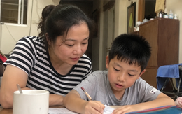 Chỉ dạy đúng 2 câu mà người mẹ này giúp con đỗ ĐH nổi tiếng: Hiệu quả hơn 100 lời khen, giúp trẻ vững vàng cả đời!