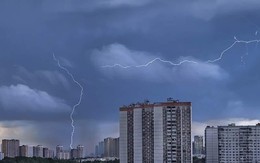 Điện thoạt thông minh có đúng là "vật hút sét" như chúng ta vẫn nghĩ?