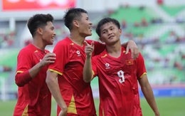 Thắng đậm 5-0 trước cường địch, tuyển Việt Nam xây chắc ngôi đầu bảng