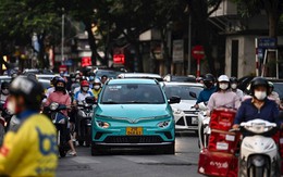 Không đâu “sướng” như Việt Nam: Xe điện giá rẻ ai cũng mua được - Ở nước giàu có này, xe đã đắt còn chẳng có mà mua