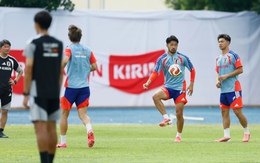 Bi hài World Cup 2026: Rắn kịch độc ‘bao vây’ sân tập tuyển Thuỵ Sỹ