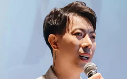 Ca sĩ Hoài Nhân mắc ung thư, mất hoàn toàn thị lực