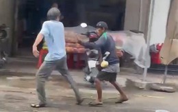 Đang bán vé số, người đàn ông dùng dao đâm đồng nghiệp tử vong, hé lộ nguồn cơn