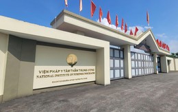 Bệnh nhân trốn viện tâm thần, mở tiệc ma tuý bên bãi biển