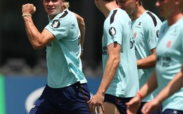 Haaland "đòi nợ" Rooney trước đại chiến với Anh: Lo mà đi chèo thuyền đi là vừa!