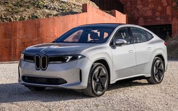 BMW X4 bản điện đời mới lộ diện: Thay đổi lớn từ ngoài vào trong, cánh gió tích hợp lần đầu xuất hiện, có thể ra mắt cuối năm "đáp trả" Q5 Sportback