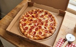 Vì sao hộp pizza hình vuông nhưng bánh pizza lại hình tròn?