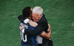 Mbappe viết tâm thư đẫm nước mắt chia tay HLV Deschamps: "Đáng lẽ sẽ có đoạn kết viên mãn, nhưng chúng ta đã thất bại"