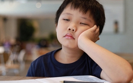 Con có 2 dấu hiệu này, cha mẹ hết sức cẩn thận: Lớn lên chúng dễ sống thụ động và thất bại trong cuộc sống!