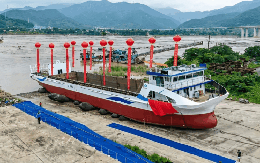 Phát hiện tàu Trung Quốc dài 70 mét, di chuyển liên tục 760 km không cần tiếp nhiên liệu, thực hiện nhiệm vụ lớn