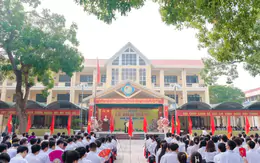 Phó hiệu trưởng bị tố sắp xếp giám thị giúp con gái thành thủ khoa khối D01 nói gì?
