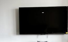 Vì sao ngày càng nhiều gia đình không còn gắn TV lên tường phòng khách? 2 cách bố trí đang dần trở thành xu hướng mới