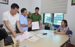 Khám xét khẩn cấp, khởi tố Lê Thị Kim Nhung liên quan 600 tỷ đồng, thu giữ 1.874 hợp đồng