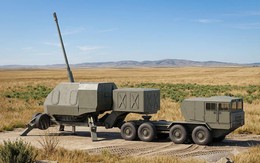 Nga gây bất ngờ khi đưa hải pháo A-192M lên bờ để tác chiến
