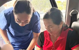 Sản phụ sinh bé 3,5kg trên ô tô