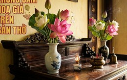 Vì sao không nên cắm hoa giả trên bàn thờ?