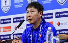 HLV Kim Sang-sik: "Đừng vội nghĩ đến Indonesia, tuyển Việt Nam phải thắng Singapore trước đã"