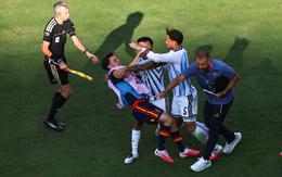 FIFA chính thức mở hồ sơ kỷ luật tuyển Argentina, đồng đội của Messi đối diện án phạt nặng