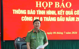 Công an tỉnh Tuyên Quang họp báo, trao đổi thông tin về điều tra vụ điểm Toán cao bất thường