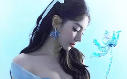 Địch Lệ Nhiệt Ba mặc quá hở