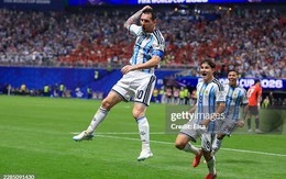 Argentina 3-2 Ai Cập: Messi khóc sau màn lội ngược dòng kinh điển