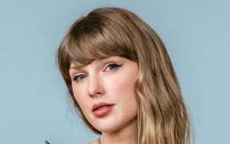 Vừa lấy chồng, Taylor Swift thắng kiện 790 tỷ đồng