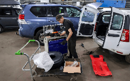 Người dân nước này xếp hàng 'độ' xe, chuyển từ chạy xăng sang gas vì lý do này